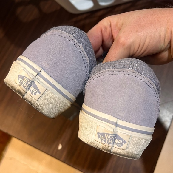 vans - Picture 3 of 6